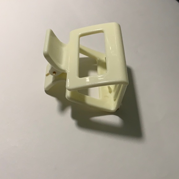 1PC Brand New Solid X-Small Hair Claw - Picture 3 of 6